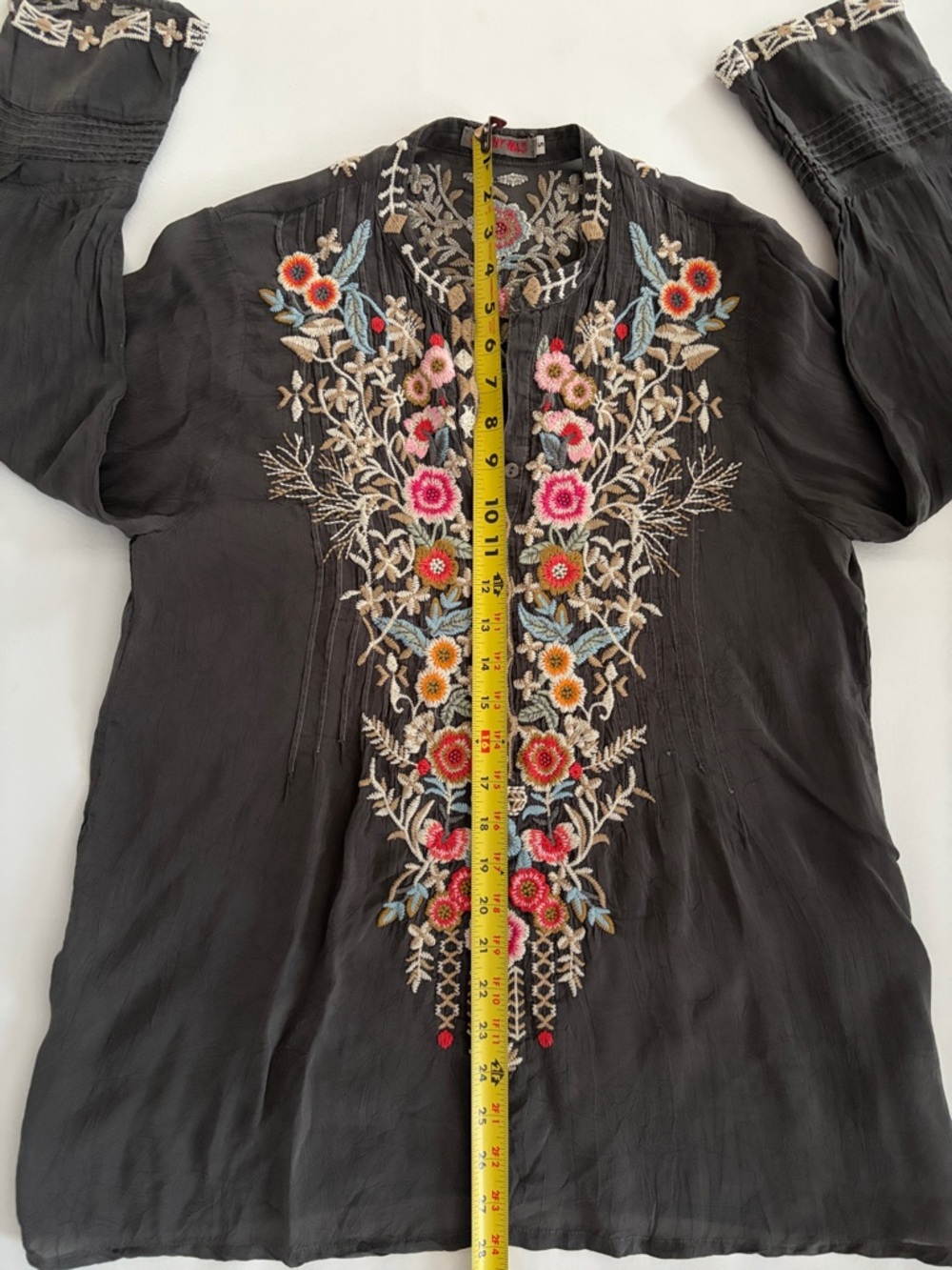 JOHNNY WAS Shirt Tunic Embroidered Boho Blouse Top Gray Small - Picture 9 of 15